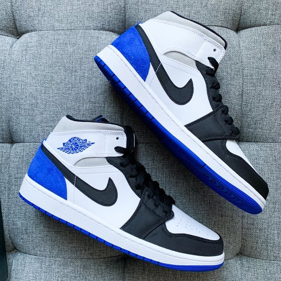 🤍💙🖤 Nike Air Jordan 1 mid white blue black - Picture 2 of 4